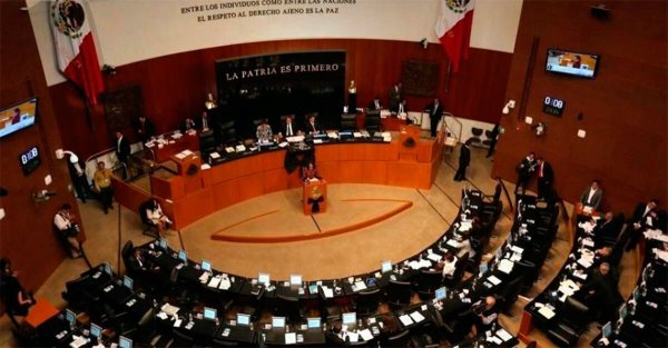 AMLO exhibe 40 beneficios de los ministros de la Suprema Corte: sueldos y hasta restaurantes de lujo