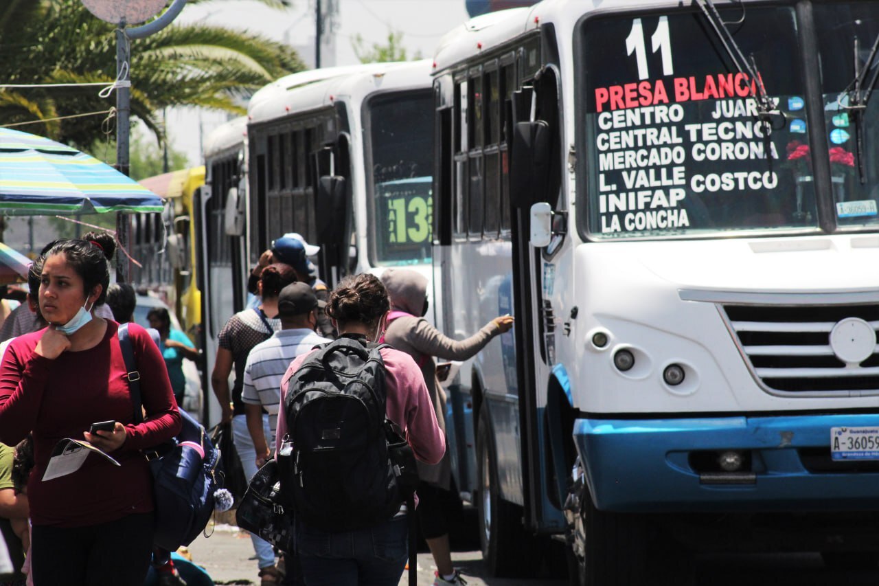 Cinco empresas transportistas de Celaya se oponen a participar en Coordinadora de Transporte