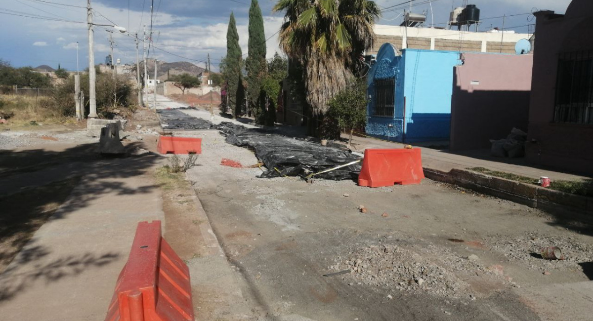 Guanajuato Capital; Ahora sí hay avance en la calle Eucalipto en Arboledas; esperan inaugurar obra pronto 