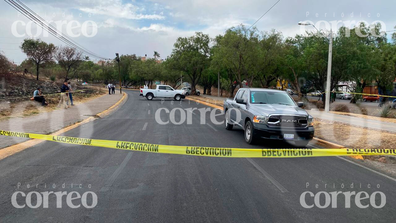 Madre e hijo en León sufren accidente; ella muere, él queda herido