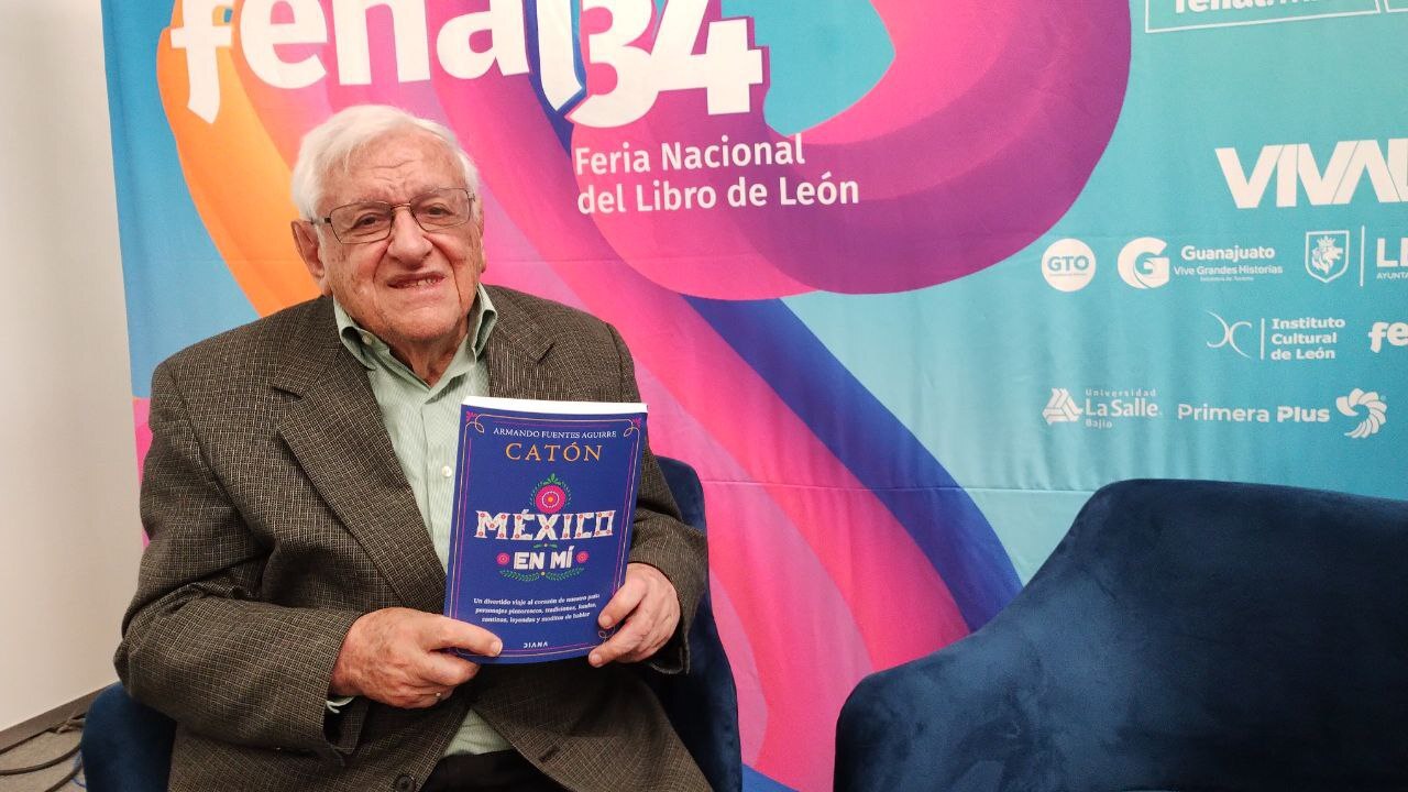 Catón lanza fuerte crítica a los “abrazos no balazos“ en su nuevo libro: 'México en mí'