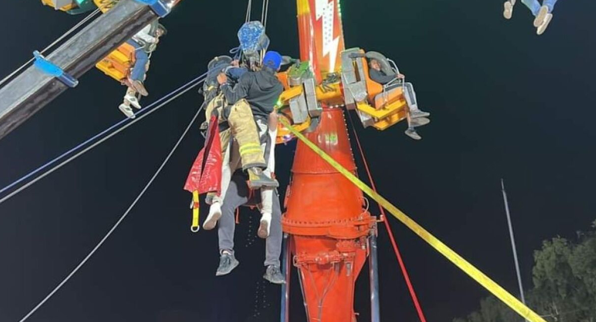 Desmantelan juego que dejó atoradas a 24 personas por 10 horas en la Feria de Metepec