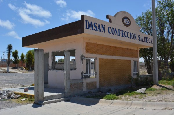 Restos de empresa Dasan son presa de rapiña en San Luis de la Paz