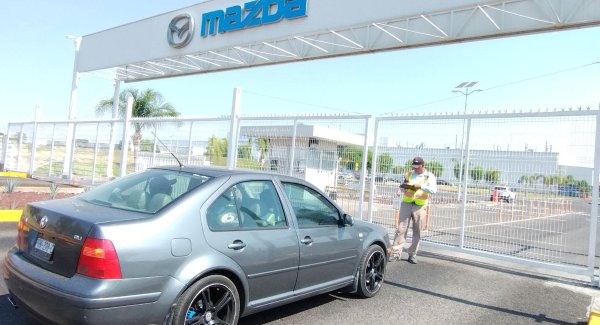 Mazda Salamanca se equivoca en pago de utilidades y exige devolución; empleados piden intervención de autoridades