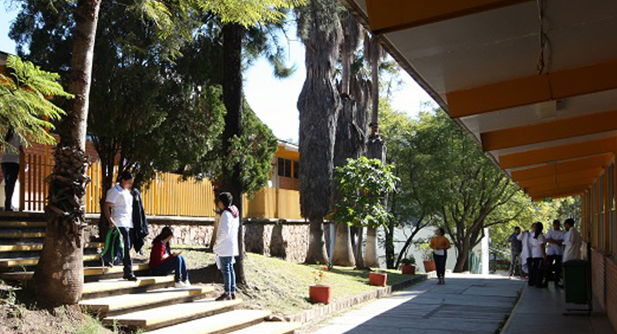 Alumnas denuncian casos de acoso y amenazas en la Escuela de Enfermería de la Universidad de Guanajuato 