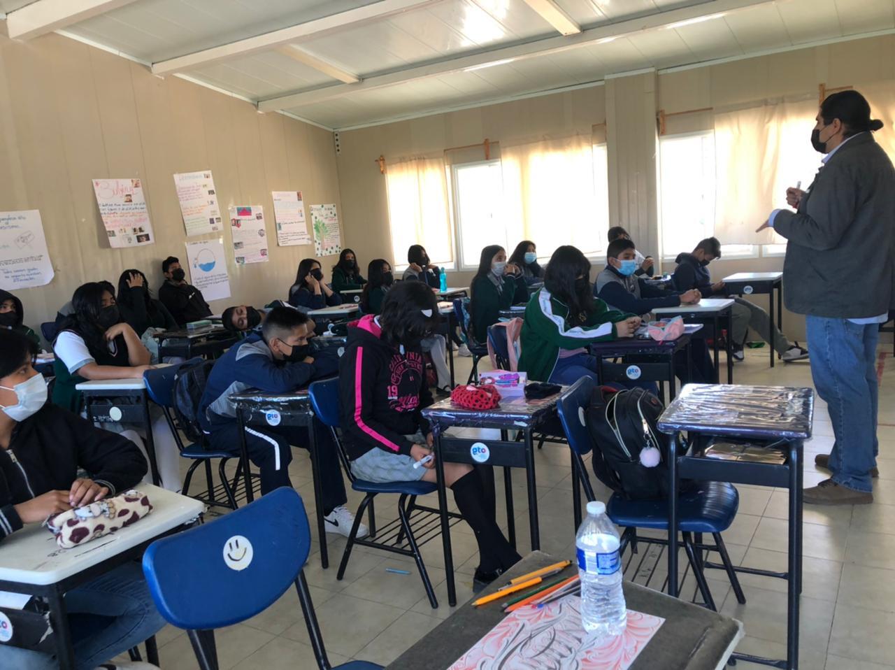 Estudiante de secundaria en Irapuato es acuchillada por compañera 