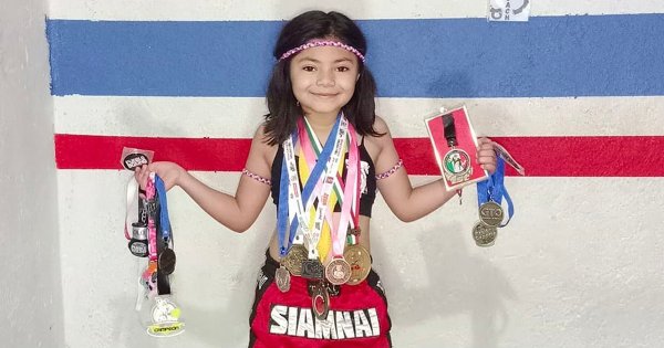 Mizuki Ramos: niña de 8 años está a 23 mil pesos de representar a México en mundial de Muay Thai