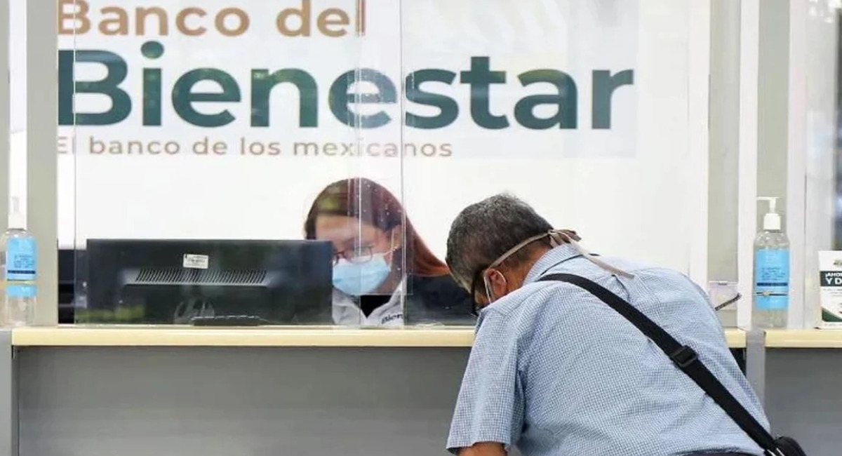 ¿Alguien más puede cobrar la Pensión del Bienestar por mí? Te explicamos cómo y en qué casos 