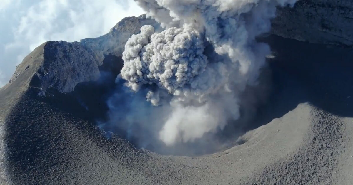 Popocatépetl: Así se ve de cerca el cráter del volcán desde un dron de la Semar 