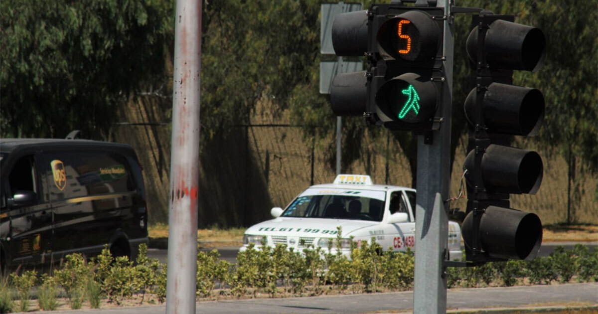 Actualizarán semáforos en Celaya en 117 cruces para mejorar tiempos de recorrido en la ciudad 