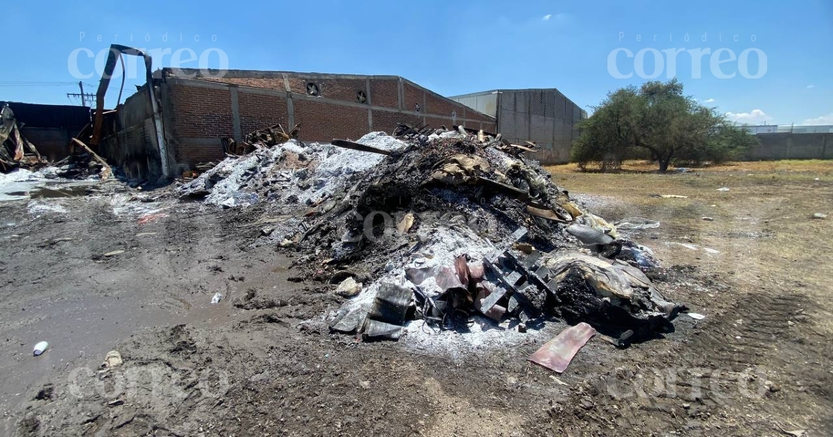 Tras incendio en fábrica de León, trabajadores muestran incertidumbre por sus empleos