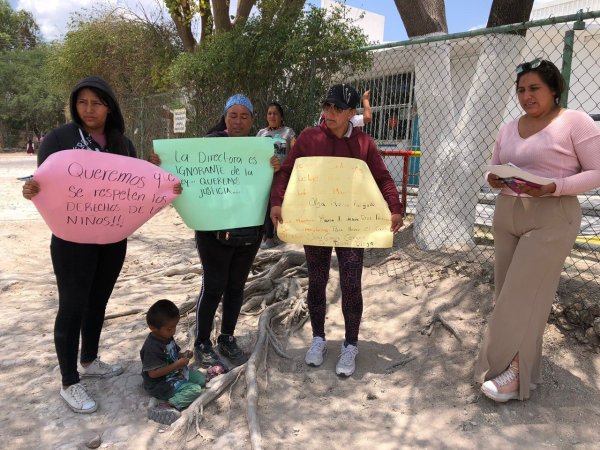 Madre denuncia abuso sexual a su hija en prescolar de San Miguel de Allende; protestan afuera de escuela 