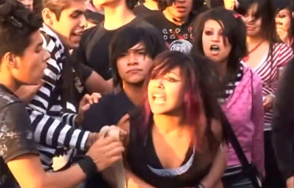 Pelea Emos vs Punks cumple 15 años: ¿recuerdas cómo fue el movimiento en Guanajuato?