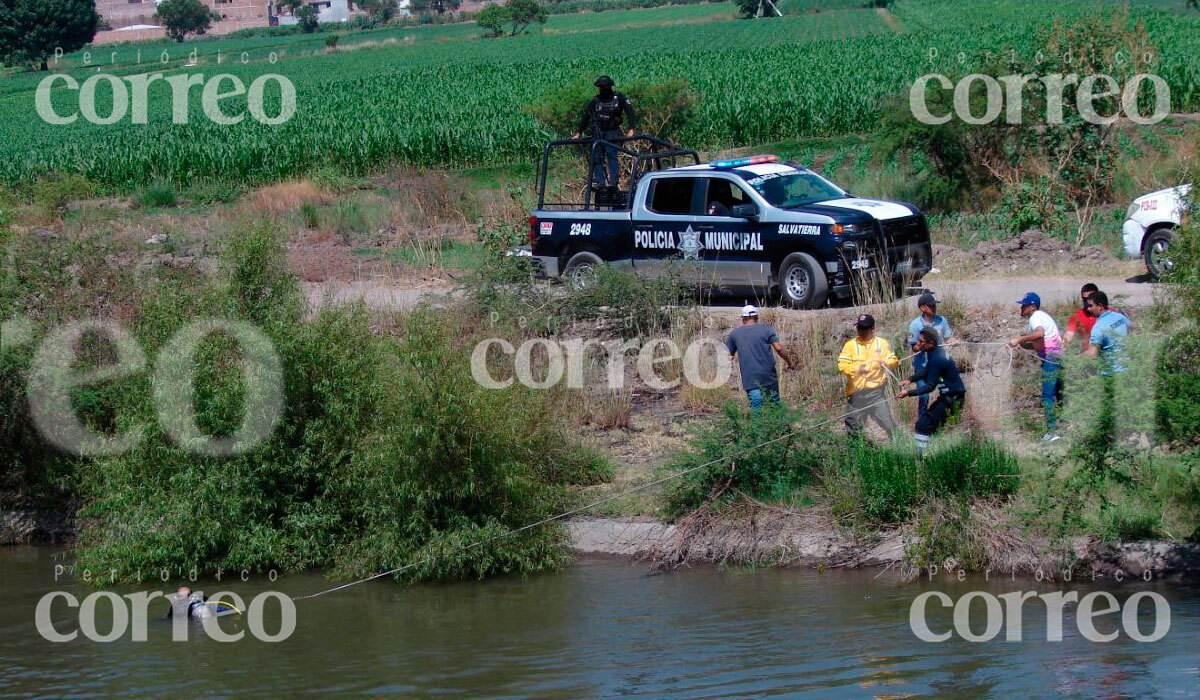 Familia cae a canal de Salvatierra; hay tres muertos, tres heridos y tres desaparecidos 