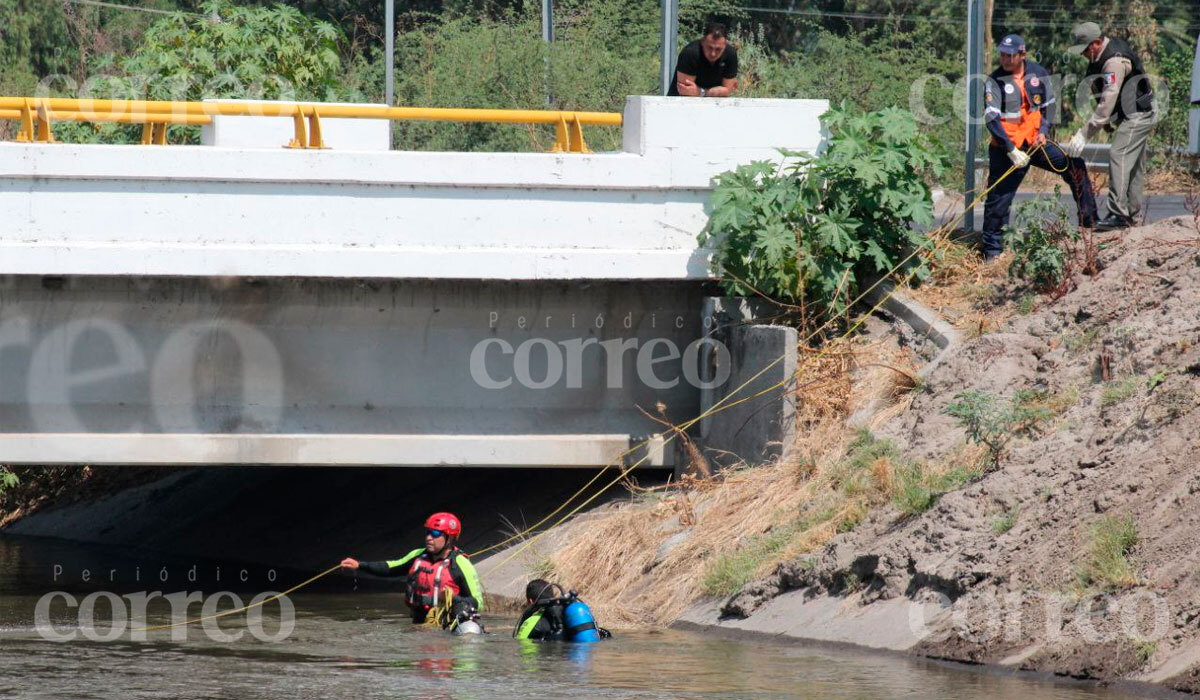 Hallan a mujer desaparecida que cayó a canal de Salvatierra; sigue búsqueda de hombre y menor 