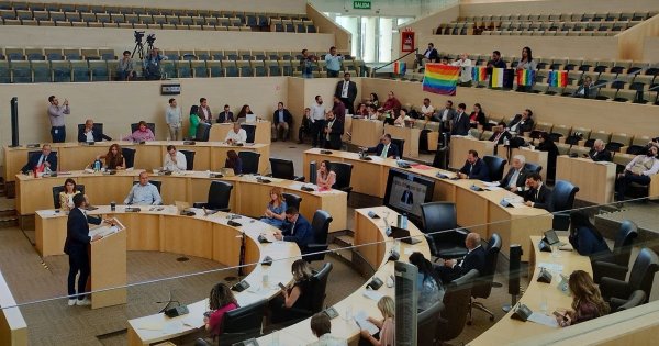 Evitan que Ley de la Diversidad Sexual en Guanajuato sea archivada; vuelve a análisis en comisiones