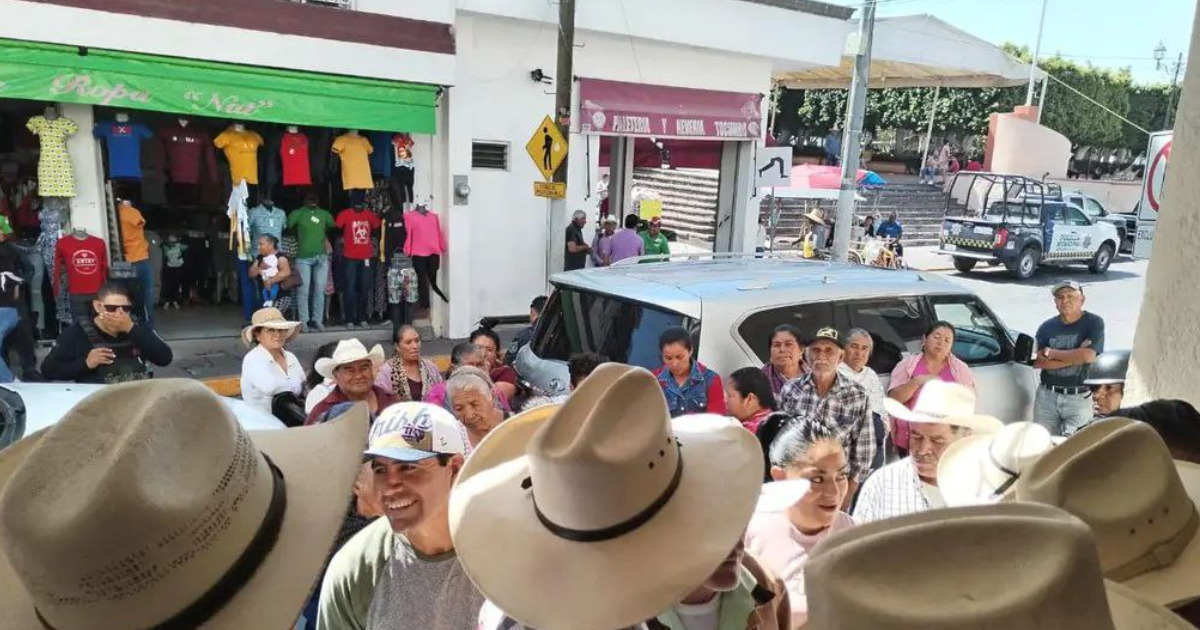 Agricultores de Apaseo el Alto exigen apoyo tras pérdidas por sequía; autoridades piden tiempo