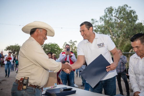 Gobierno de San Miguel de Allende entrega escrituras a familias de Sosnábar