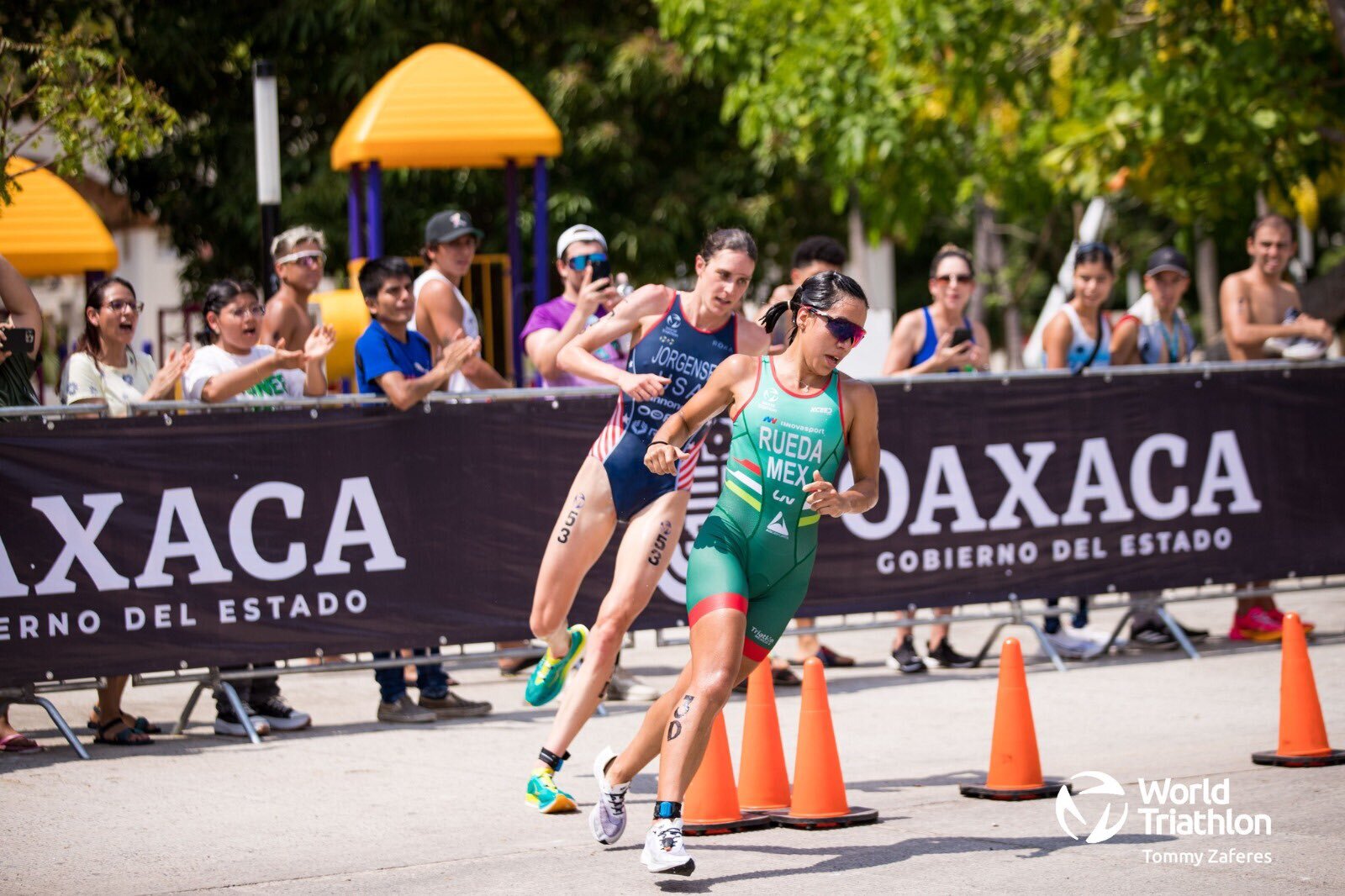 Guanajuatenses Rueda y González obtienen medalla de plata en mundial de Triatlón en Oaxaca