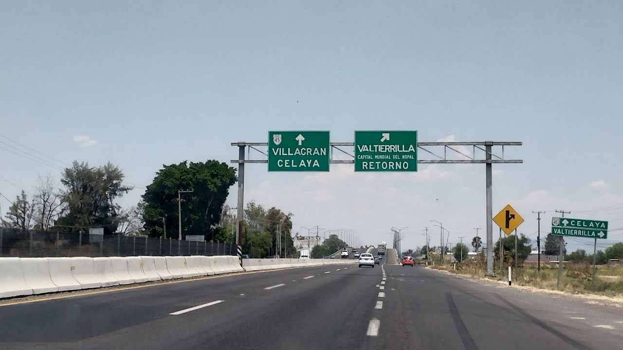 Detectan torretas en la Salamanca-Celaya que fingen ser policías para robar