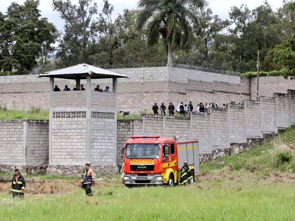 Honduras: mueren en motín 41 en la cárcel de mujeres