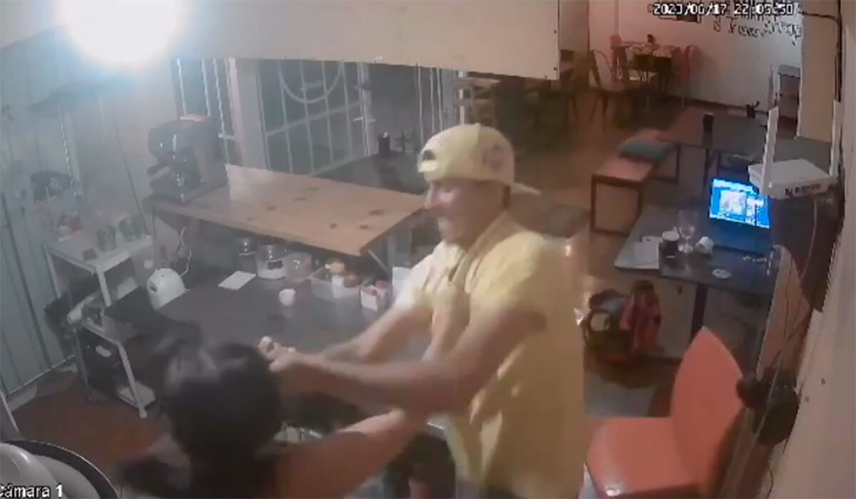 Buscan a ladrón de cafetería de San Isidro, en León que golpeó y robó a empleada