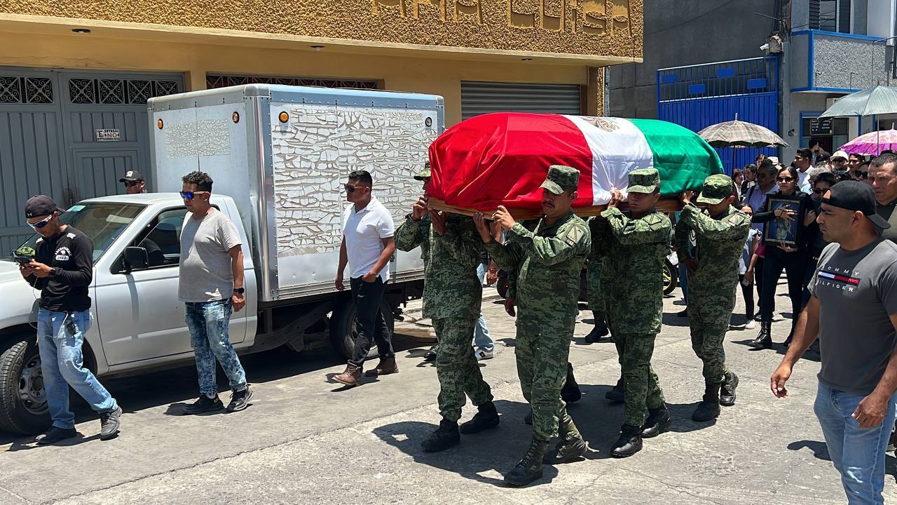 Uno de los militares muertos en Zacatecas era de Guanajuato; su familia le da el último adiós 