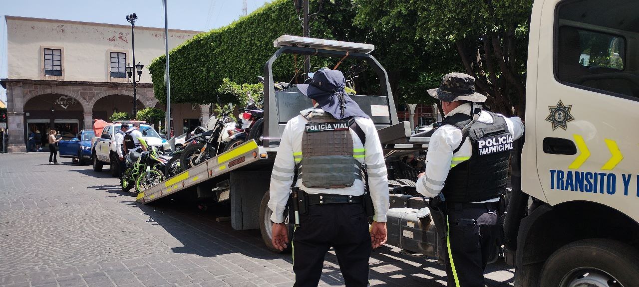 Celaya: Operativos de motocicletas en el Jardín Principal causa molestia a ciudadanos 