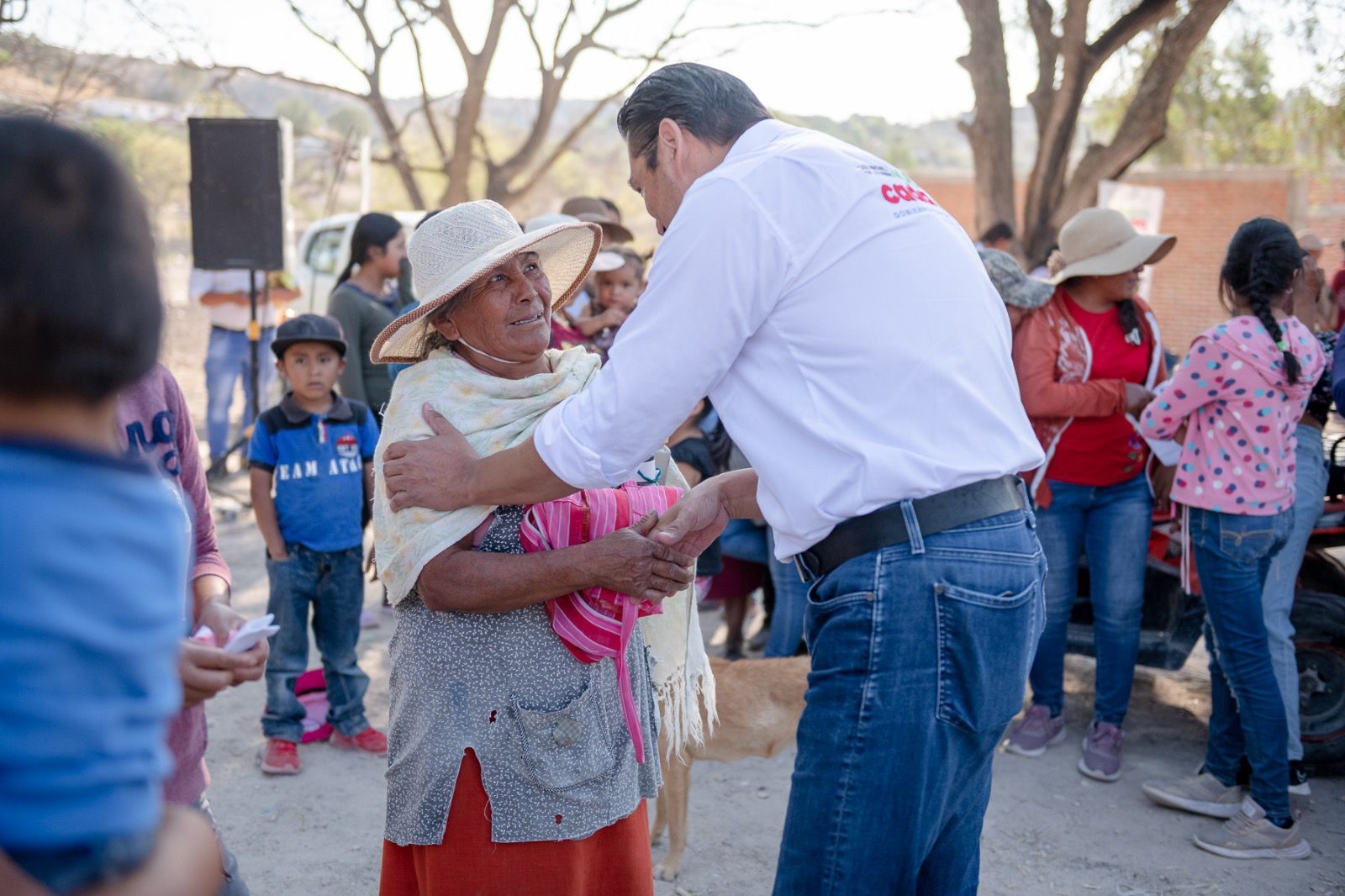 Alcalde Mauricio Trejo recorre comunidades en San Miguel de Allende