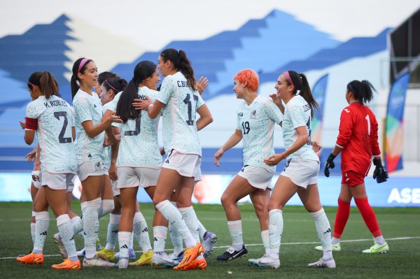 Tri femenil no canta mal las rancheras, golea 4 a 0 a Puerto Rico