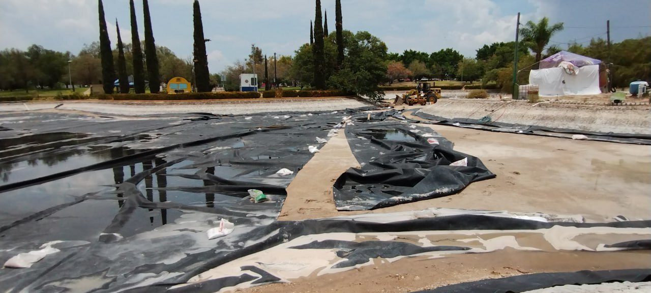 Lago del parque Xochipilli en Celaya ya está en reparaciones, durará 15 años