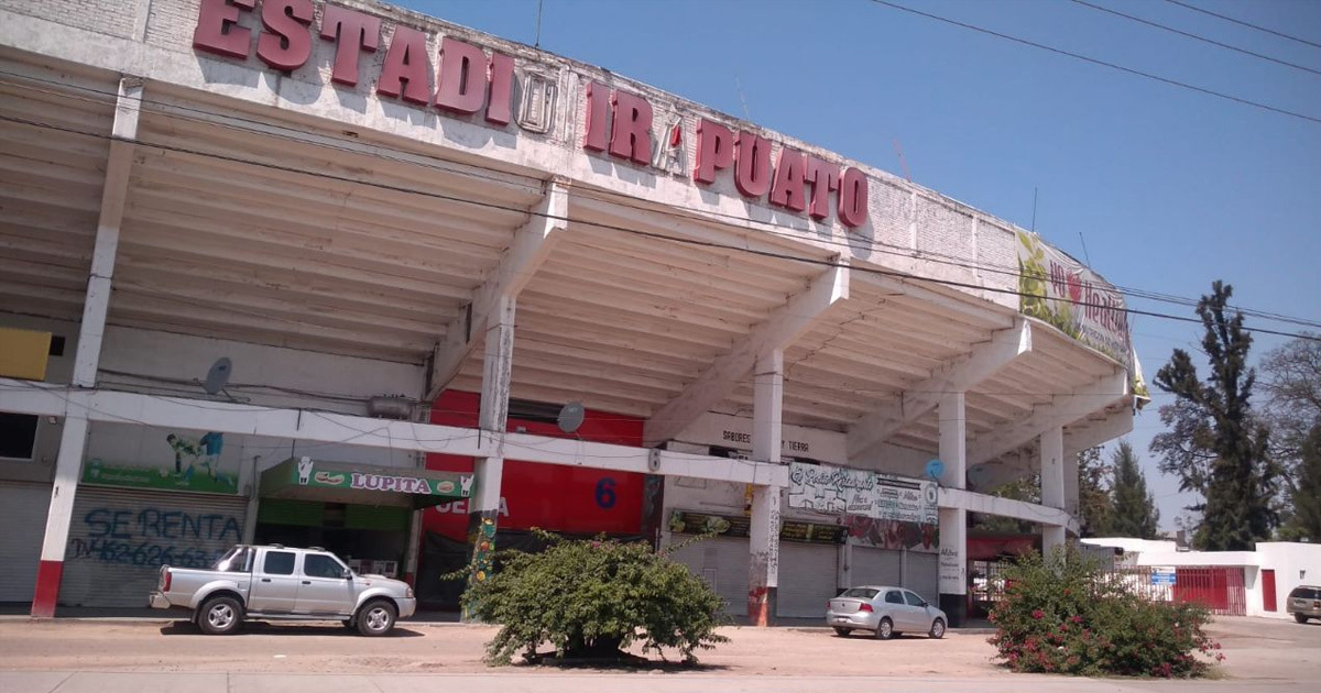 Reitera Diego Sinhue apoyo estatal para remodelar el estadio Sergio León Chávez en Irapuato