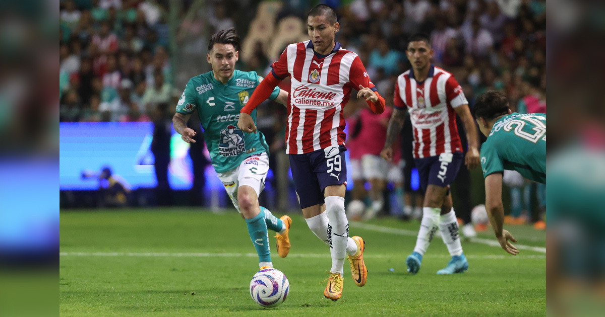 Amargo debut: León arranca el Apertura 2023 con derrota por 1-2 frente a Chivas