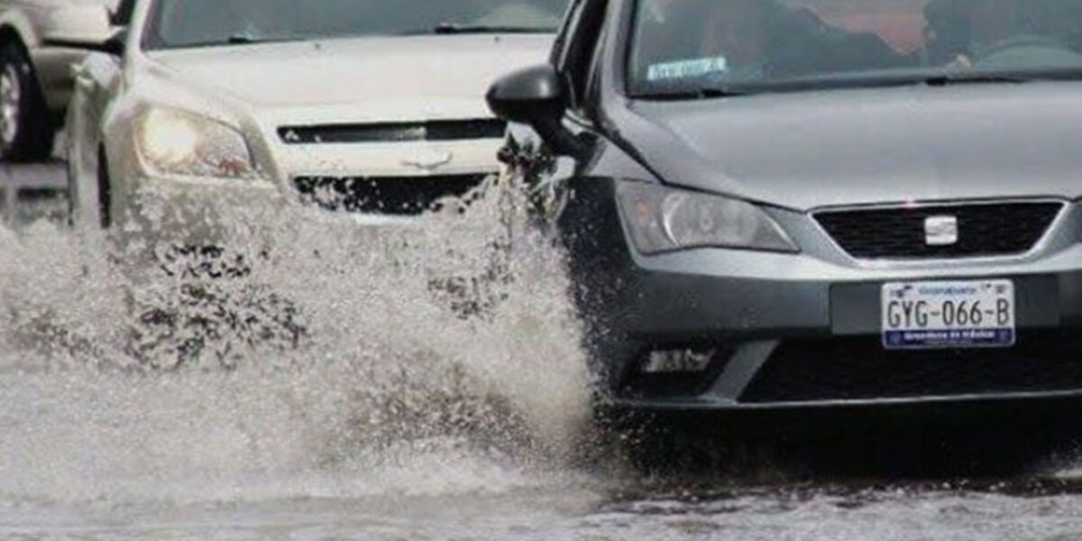 Caen primeras lluvias y caminos de Guanajuato se convierten en charcos 