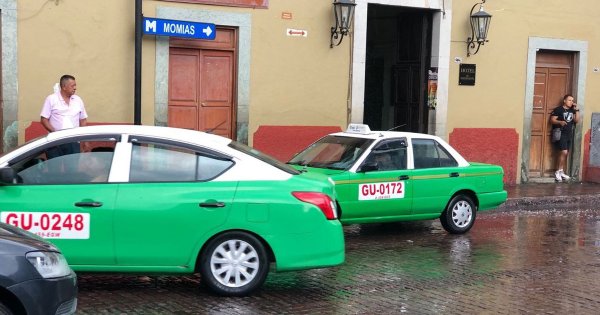 Taxistas de Guanajuato capital trabajan entre el miedo y la inseguridad: 'A veces ya no regresamos'