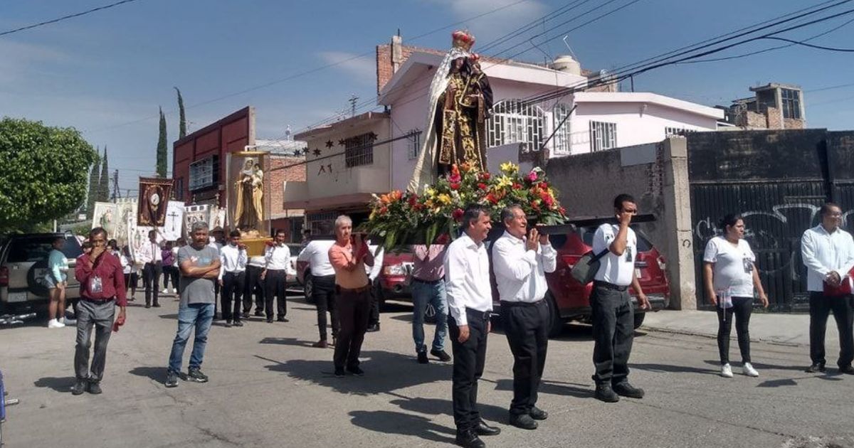 Con fe, decenas de traileros festejaron a la Virgen del Carmen en Celaya 