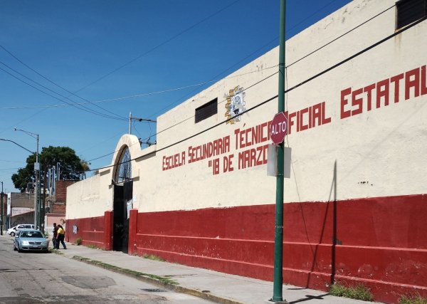 Roban escuela Secundaria Técnica ‘18 de marzo’ en Salamanca por quinta ocasión; padres urgen seguridad 