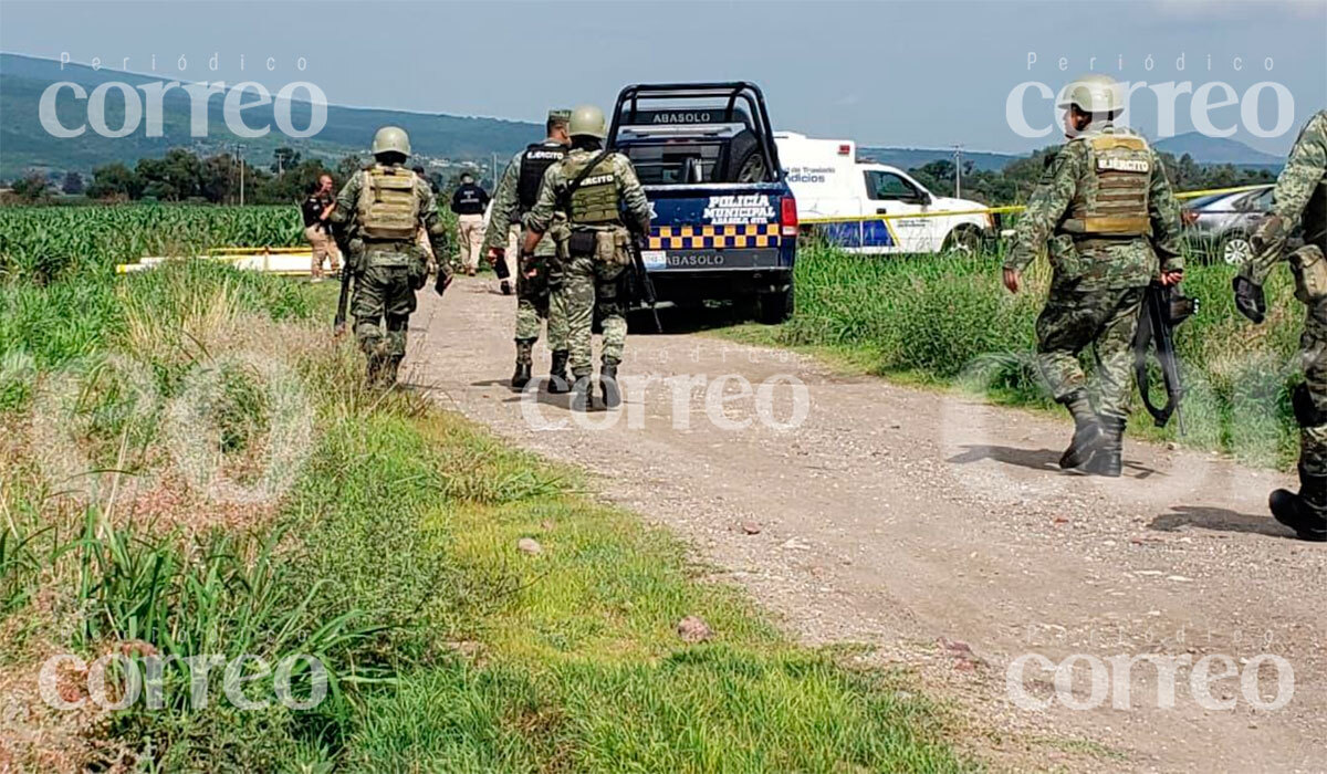 Hallan a dos hombres asesinados en el camino a panteón en Abasolo