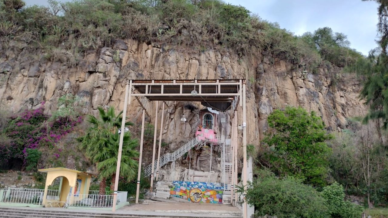 Temblores en Guanajuato dejaron Iglesia de la Virgen del Peñasco en Yuriria como zona de riesgo