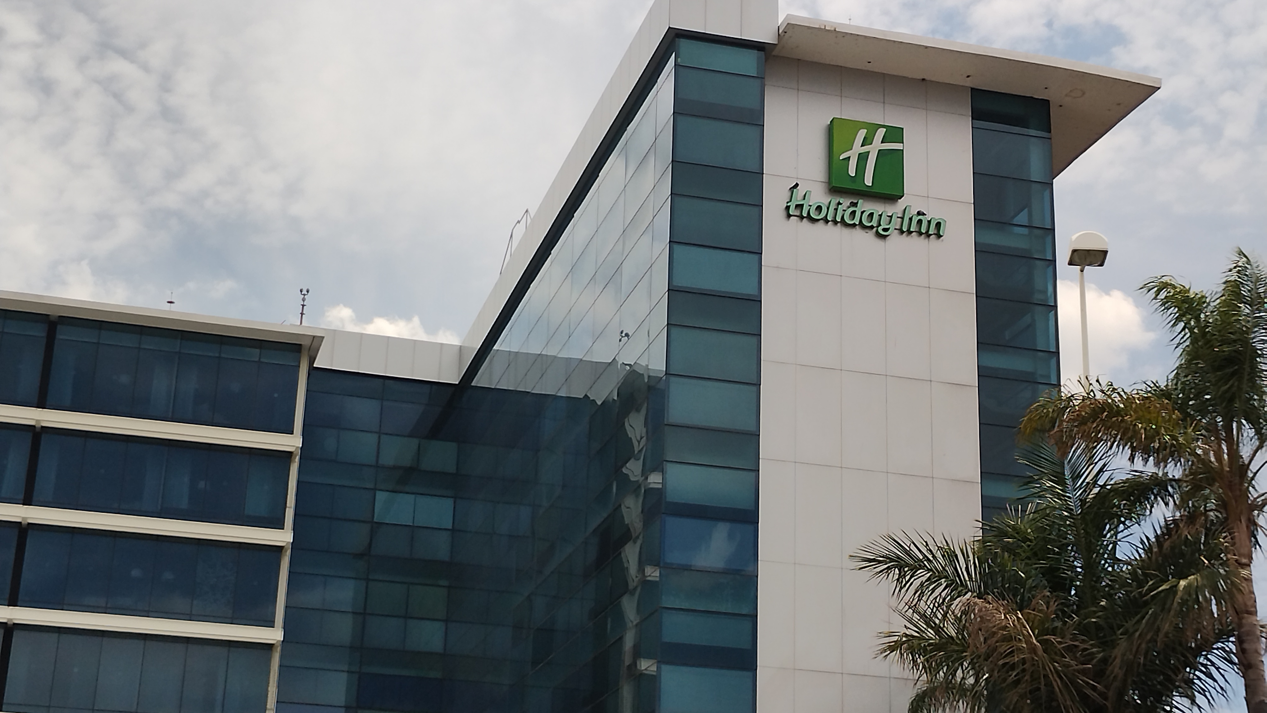 Hotel Holiday Inn en Irapuato reabre sus puertas tras cierre por pandemia de Covid 