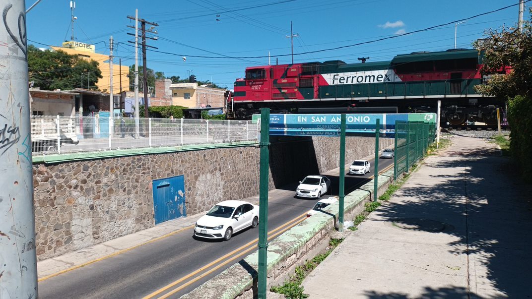 Indep busca regularizar predios a los costados de las vías del ferrocarril en Celaya 