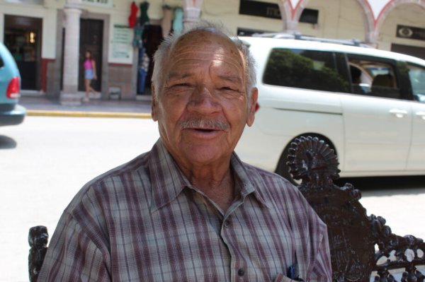 Día del abuelo 2023: Don Lalo goza de su jubilación y su familia en Silao