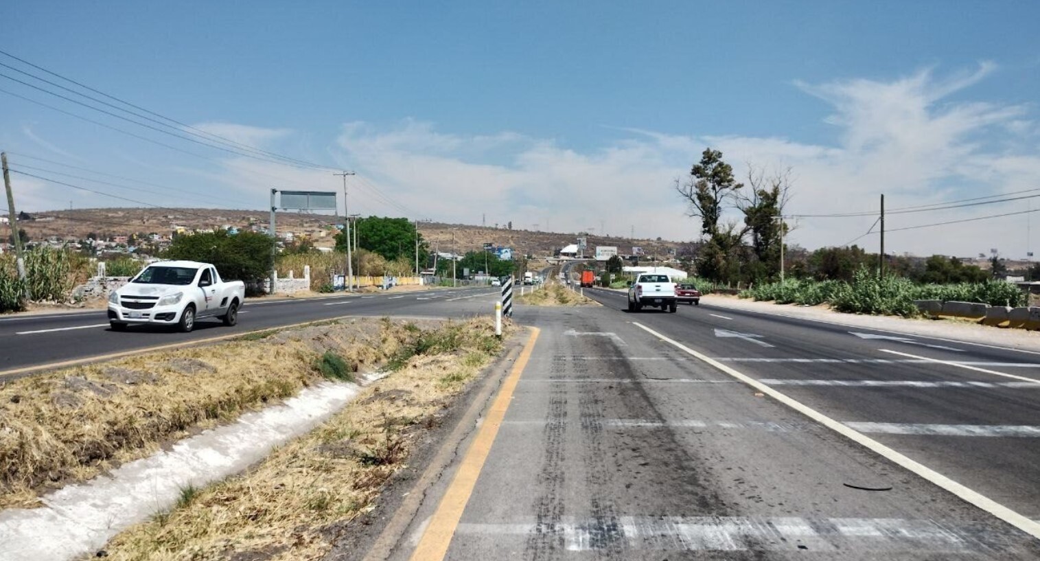 Van por Puente del Inforum en Irapuato, tras consolidar el de La Soledad