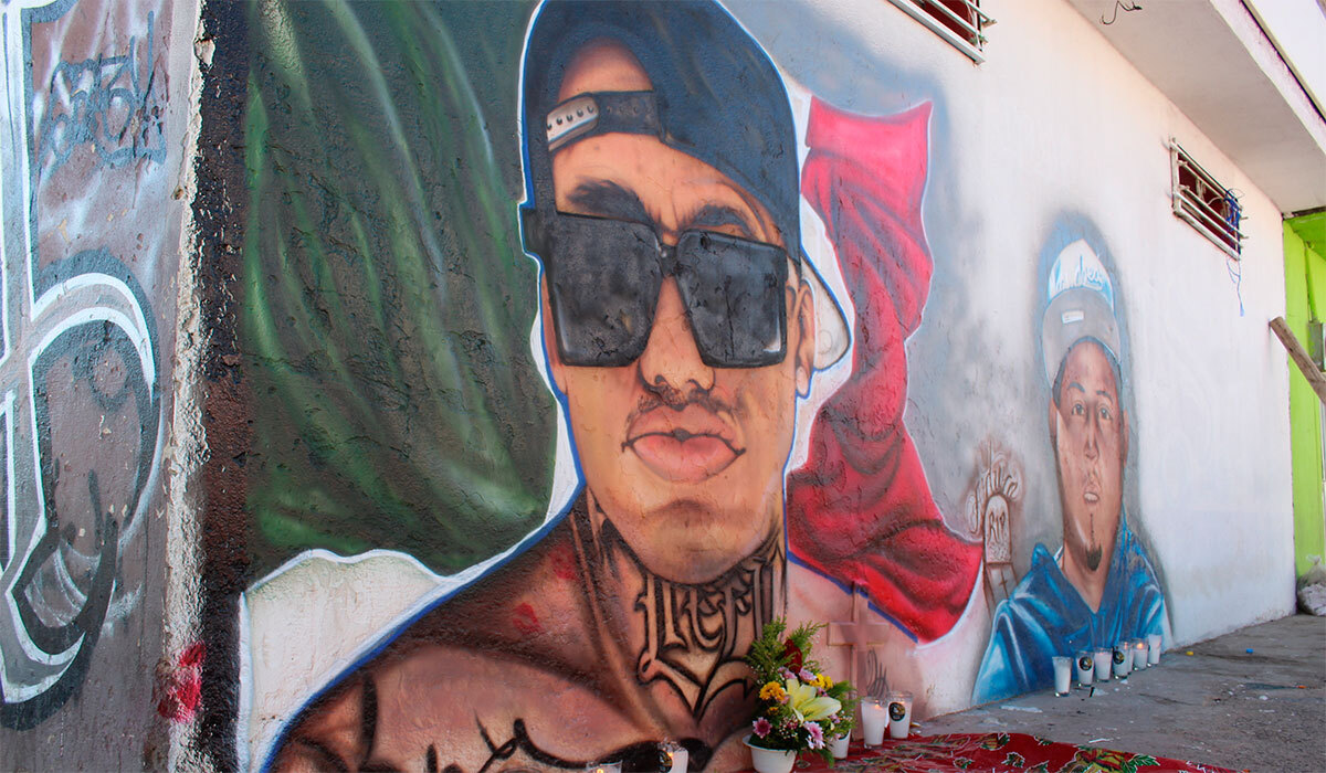 Crean mural de Lefty SM en Silao, el rapero asesinado en un intento de asalto