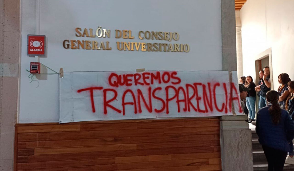 Estudiantes de la UG exigen transparencia en sucesión de Rectoría