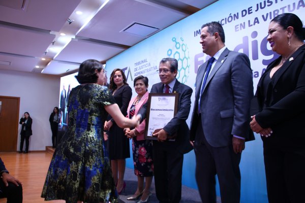 Tribunal de Justicia Administrativa celebra su aniversario 36 en Guanajuato  