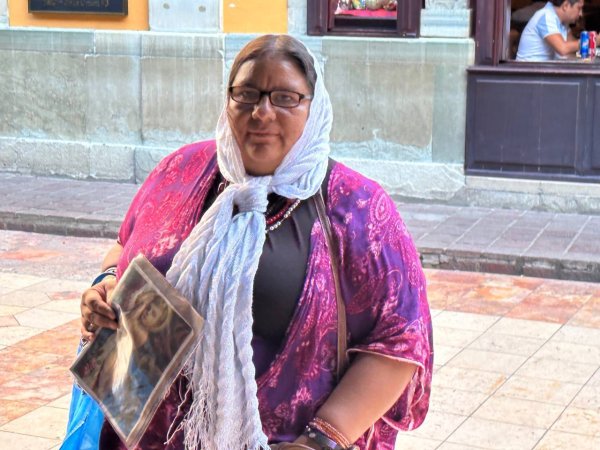 Doña Católica se pasea por Guanajuato buscando a los pecadores