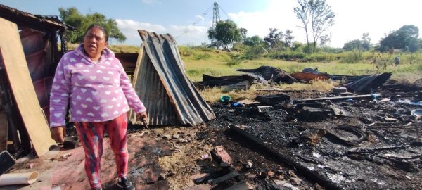 Incendio acabó con su casa en minutos y ahora requiere tu ayuda para recuperarse 