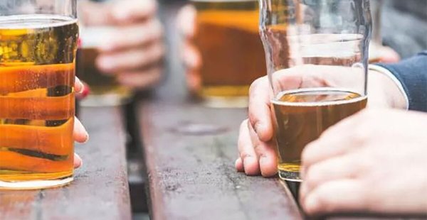 Alarma consumo de alcohol en menores de Guanajuato: dos de cada diez lo toman 