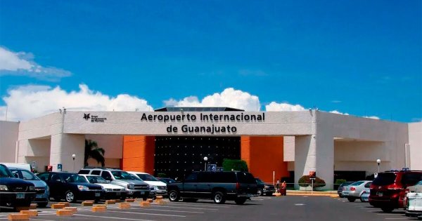 Avión de Aeroméxico aterriza de emergencia en Guanajuato ¿qué ocurrió?